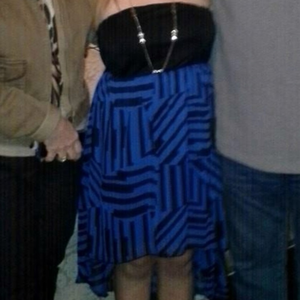 Dress - Picture 3 of 4